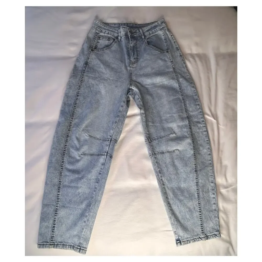 NWOT Jeans Women Small 28 Wide Leg Barrel Leg Light Wash Mid Rise Skater Y2K